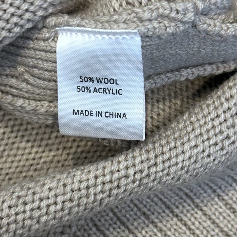 Tuckernuck Bexley Button Seam Wool Blend Sweater in Wheat Grey Women’s Small - Picture 8 of 8